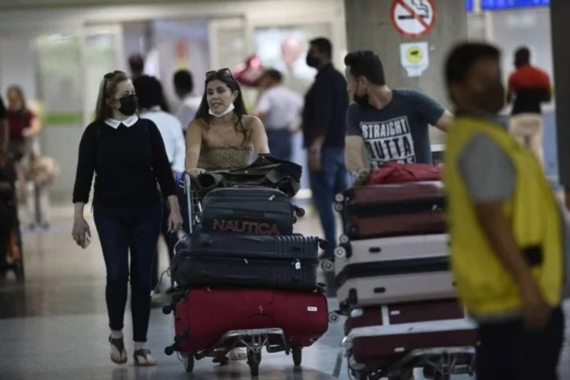 MAIS CARAS: 'Passagens vão seguir preço do combustível', diz novo presidente da Gol