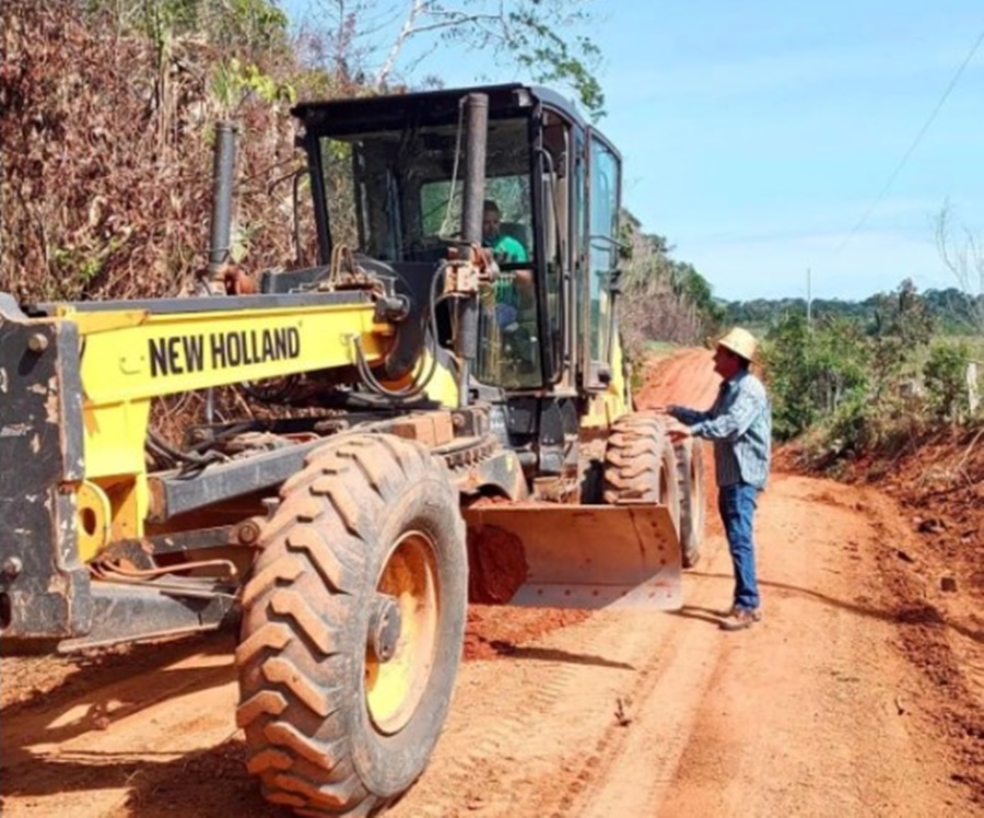 PROVIDÊNCIA: Prefeitura realiza serviços em Vista Alegre do Abunã a pedido de Márcio Pacele