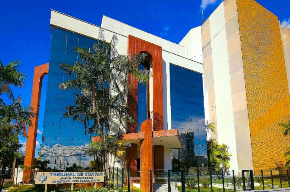 TUDO CERTO: TCE afasta decreto da Câmara e confirma legalidade de contrato do lixo