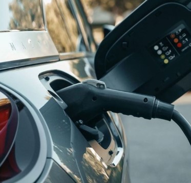 ECONÔMICO: Rodar 100 km com carro elétrico custa R$ 8,08 em Rondônia
