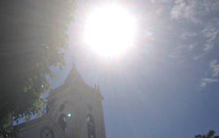 QUENTURA: Calor predomina em RO neste sábado(24)