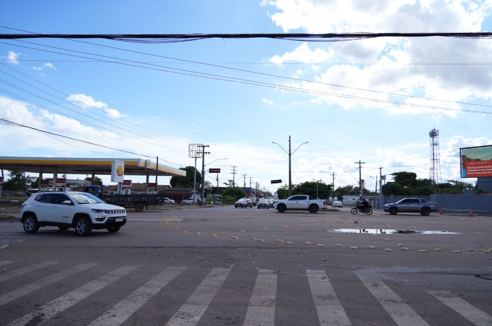 TRÂNSITO: Substituição de semáforo por rotatória na capital garante mais fluidez