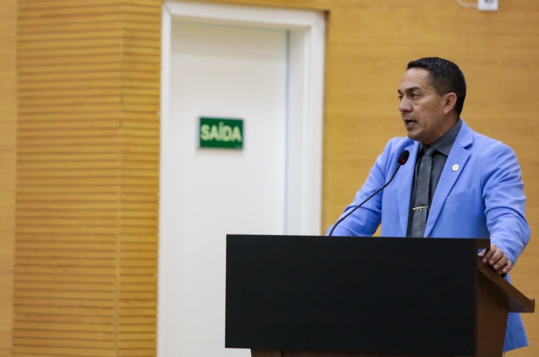 CEREJEIRAS: Eyder Brasil destina emenda de R$ 80 mil para melhorias em escola