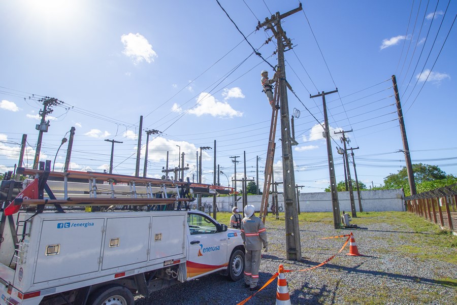 PRECAUÇÕES: Energisa orienta para cuidados durante obras de construção civil