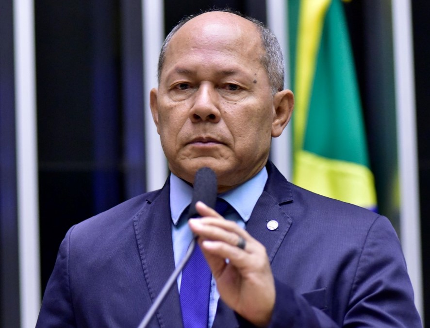 CHRISÓSTOMO: Deputado garante R$ 45 milhões para saúde, educação, esporte e defesa em 2025