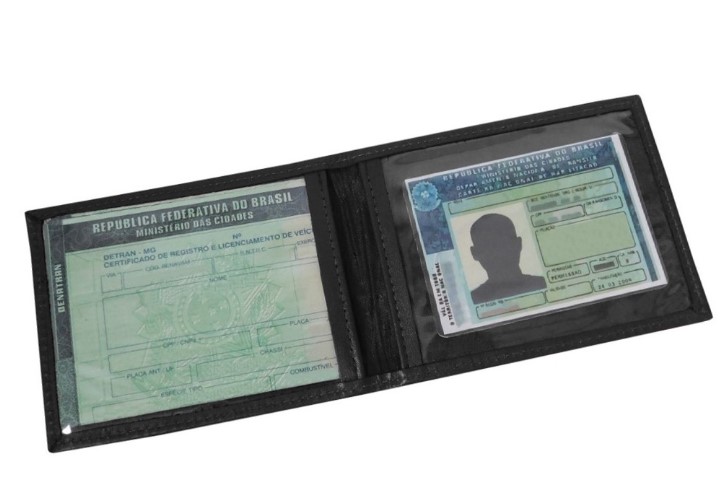 PODE AJUDAR?: Internauta busca por carteira com documentos perdida em Porto Velho