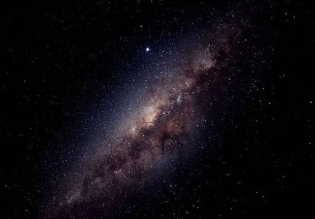 VIA LACTEA: Descoberta inédita confirma planeta que vaga sozinho