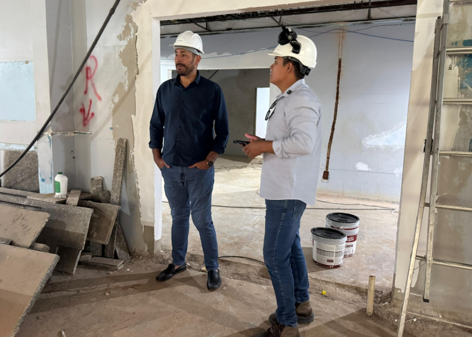 MÁRCIO PACELE: Vereador fiscaliza obra de reforma e ampliação da UPA da Zona Leste