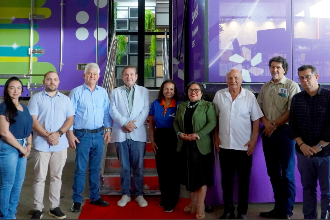 SOLENIDADE: Sistema Fecomércio por meio do Senac recebe Unidade Móvel SmartLab