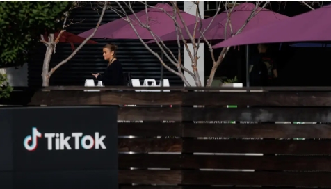 NOS EUA: O que se sabe sobre venda do TikTok para Oracle