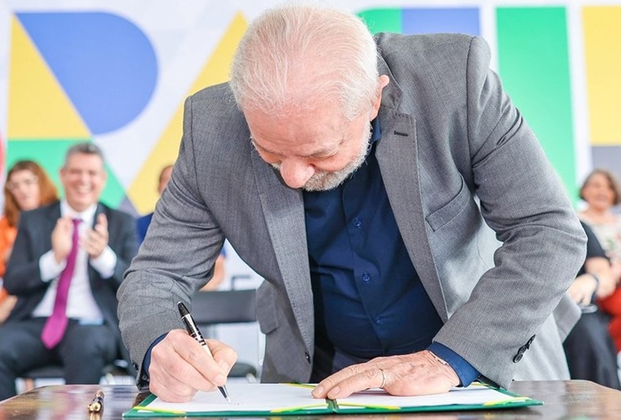 RECURSOS: Presidente Lula destina R$ 15,8 bilhões para estados e municípios
