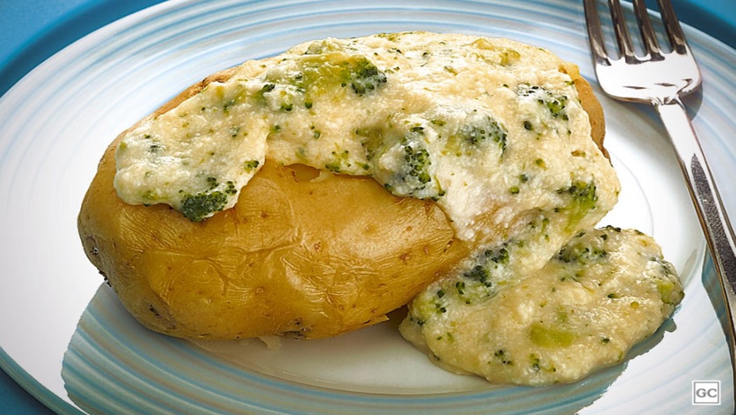 RECEITA: Batata assada no forno com brócolis