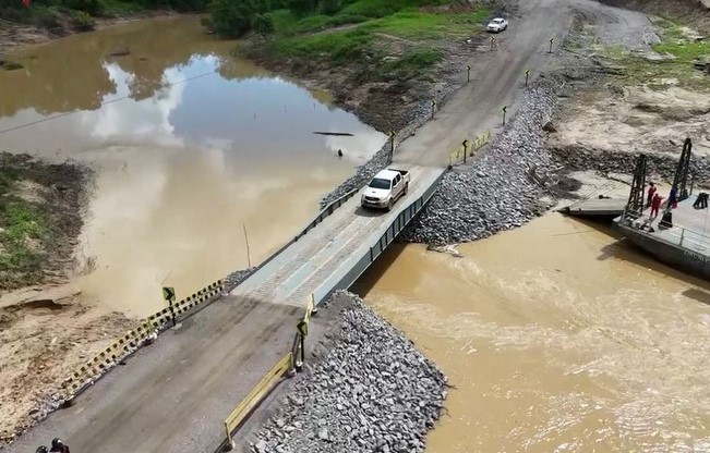 ACRE: Ponte metálica começa a operar sobre o Rio Caeté na BR-364