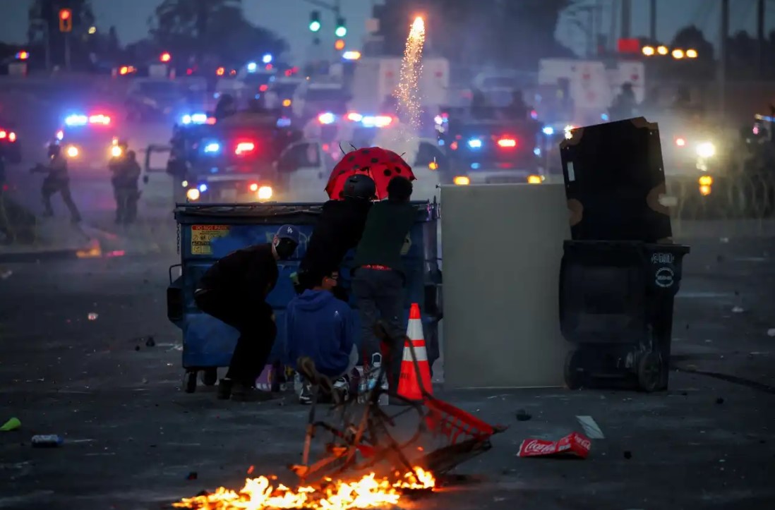 'IMIGRAÇÃO': Trump envia Guarda Nacional para combater protestos em Los Angeles