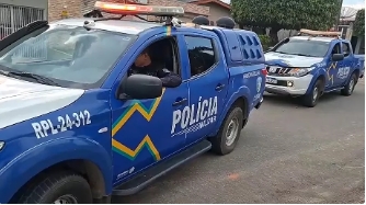 BÊBADO: Homem é preso com pistola após ameaçar matar rival em clube