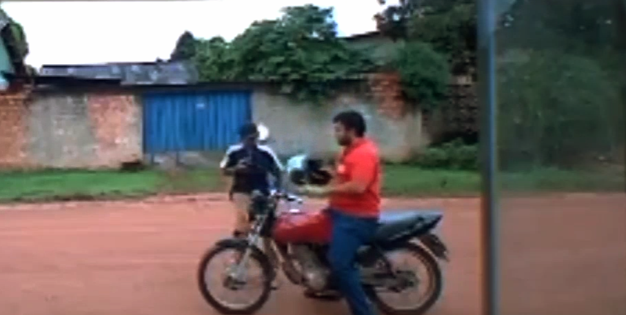 VÍDEO: Ladrão é filmado roubando moto em plena luz do dia em Porto Velho 