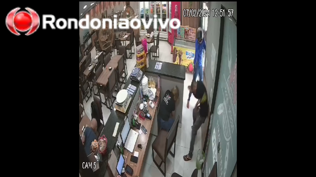 VÍDEO: Novas imagens mostram criminoso invadindo restaurante para executar motoboy 