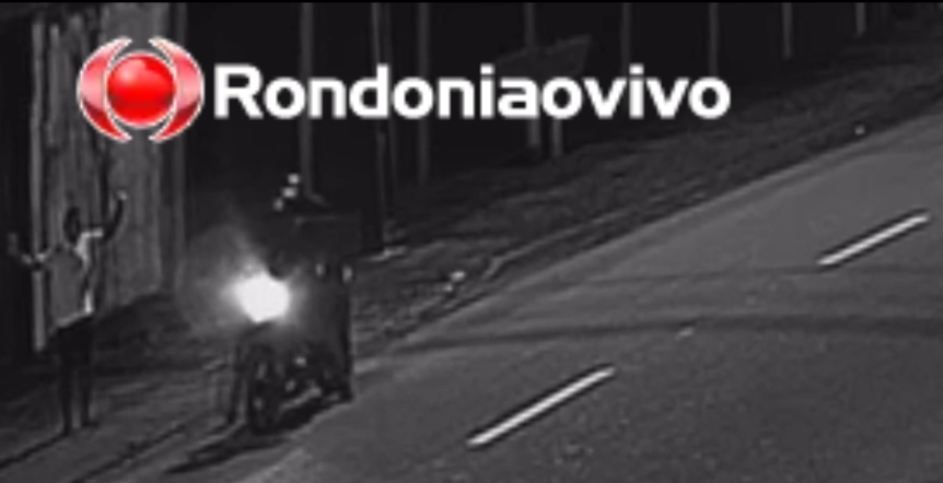 VÍDEO: Ladrões param ciclista na rua e fogem levando bicicleta em garupa de moto