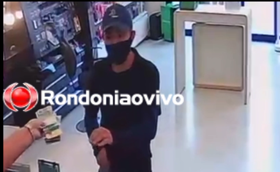 VÍDEO: Assaltante é flagrado cometendo roubo em perfumaria 