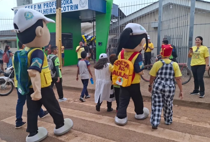 VOLTA ÀS AULAS: Ação educativa para segurança no trânsito é realizada pelo governo de RO