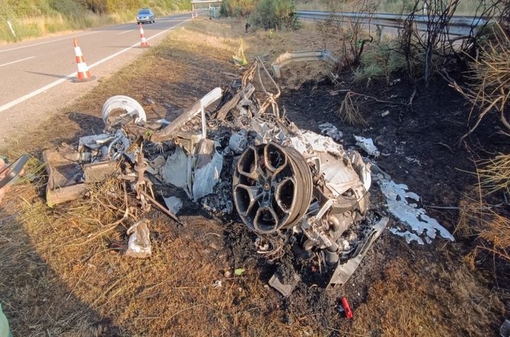 TRAGÉDIA: Jogador do Liverpool FC e irmão morrem após grave acidente