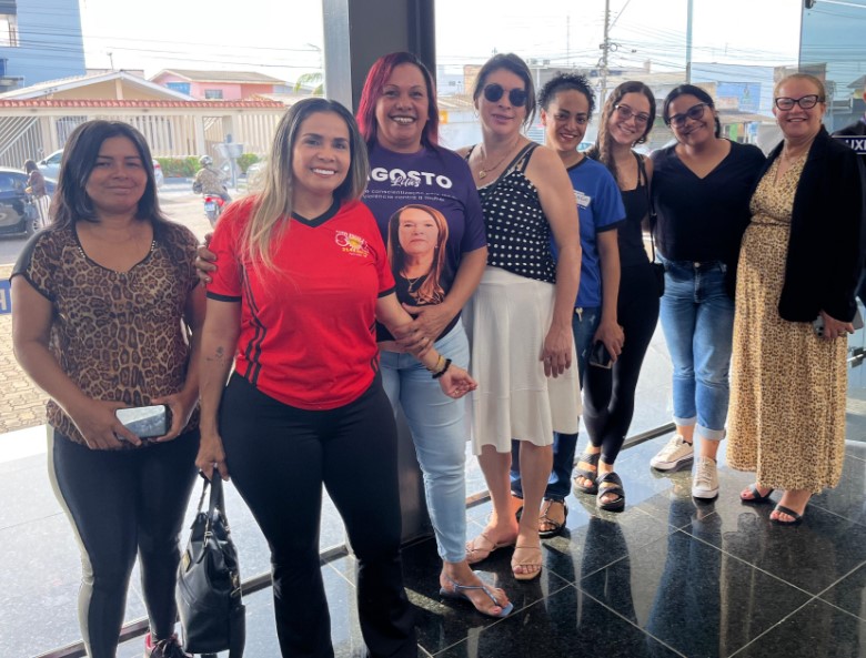 ELLIS REGINA: Vereadora realiza palestra sobre a Lei Maria da Penha