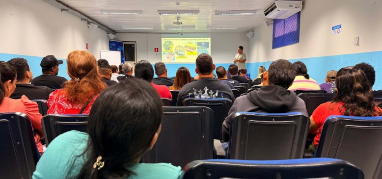 SEBRAE RO: Curso capacita batedores de açaí em Porto Velho