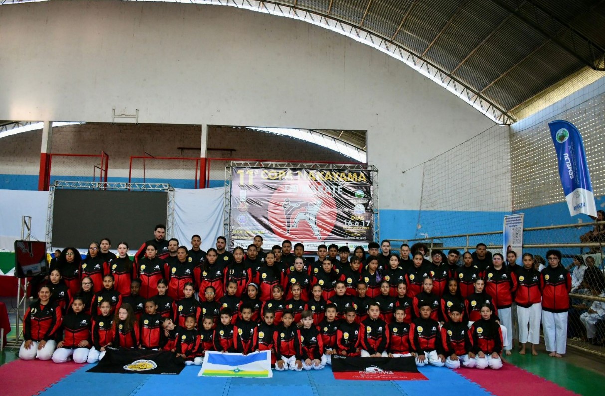 TREINANDO CAMPEÕES: Projeto social oferece aulas gratuitas de karatê para crianças e adolescentes