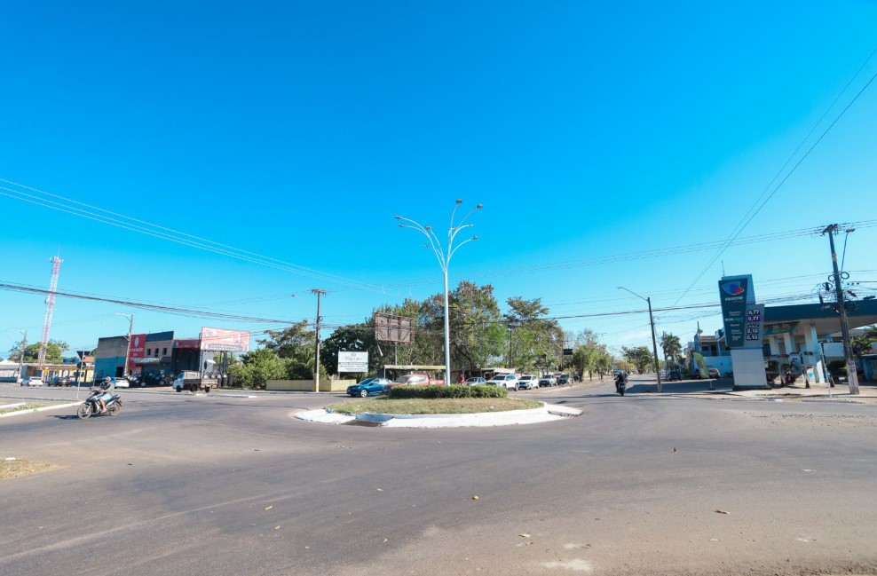 MOBILIDADE: Prefeitura implanta 'fura-fila inteligente' para dar mais fluidez em cruzamento