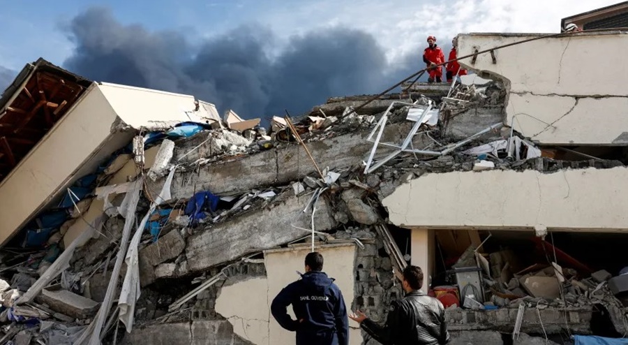 TRAGÉDIA: Passa de 34 mil o número de mortos após terremoto na Turquia e Síria