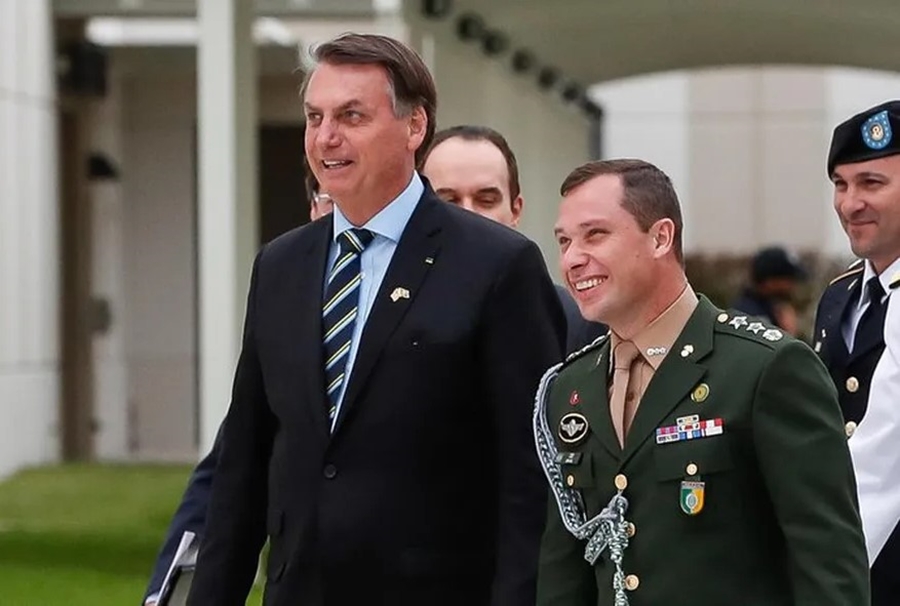 DELAÇÃO: Cid diz que Bolsonaro consultou militares sobre golpe no país