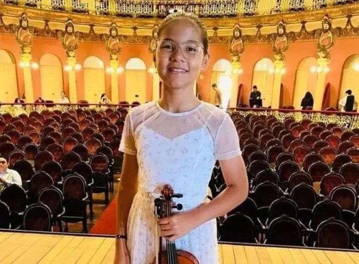 PRODÍGIO: Jovem acreana de 13 anos toca mais de 10 instrumentos e já passou em vestibular