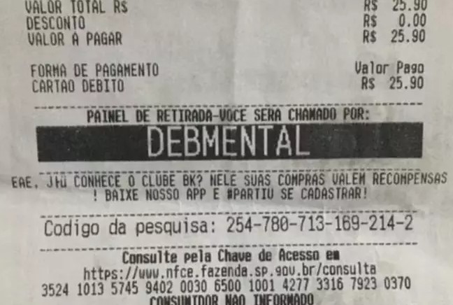 MÁ CONDUTA: Funcionária do Burger King é demitida após identificar cliente como ‘debmental’