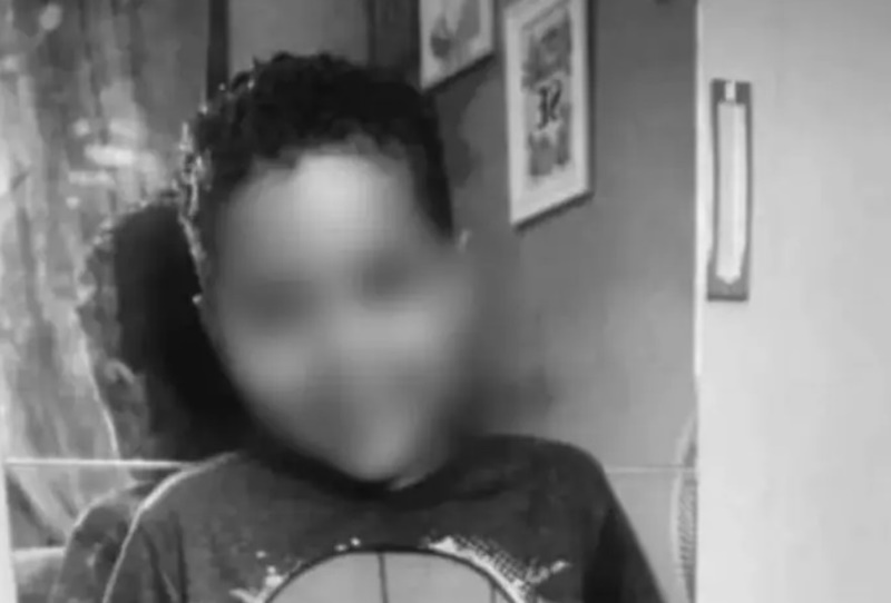TRAGÉDIA: Menino de 9 anos encontra arma do pai, atira na própria cabeça e morre