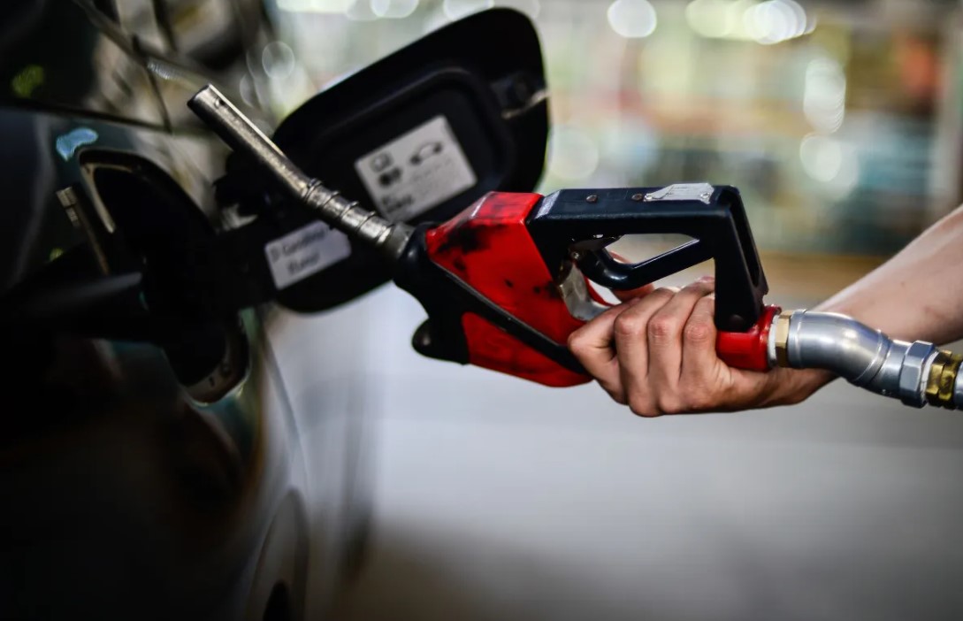 COMBUSTÍVEL: CNPE deve aumentar mistura do etanol na gasolina de 27% para 30%