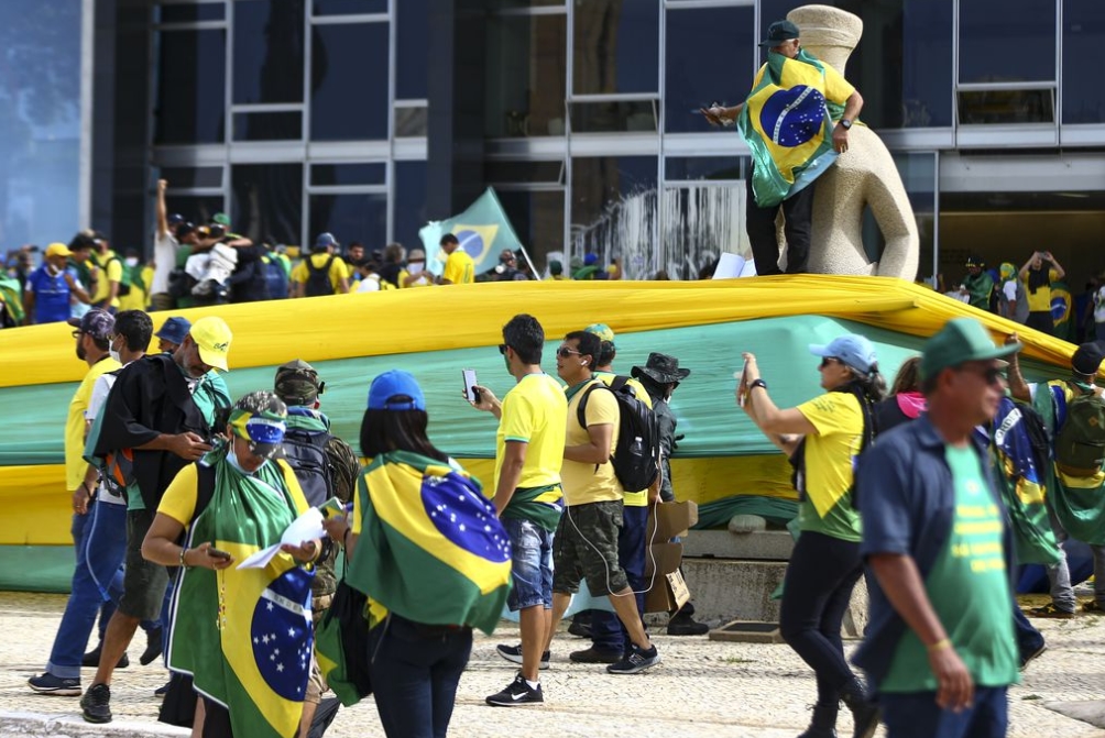 ATOS GOLPISTAS: STF notifica vilhenense acusada de participação nos atos de 8 de janeiro