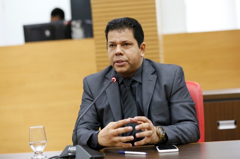 CONTINUA: Decisão do TRE/RO garante deputado Jair Montes no cargo