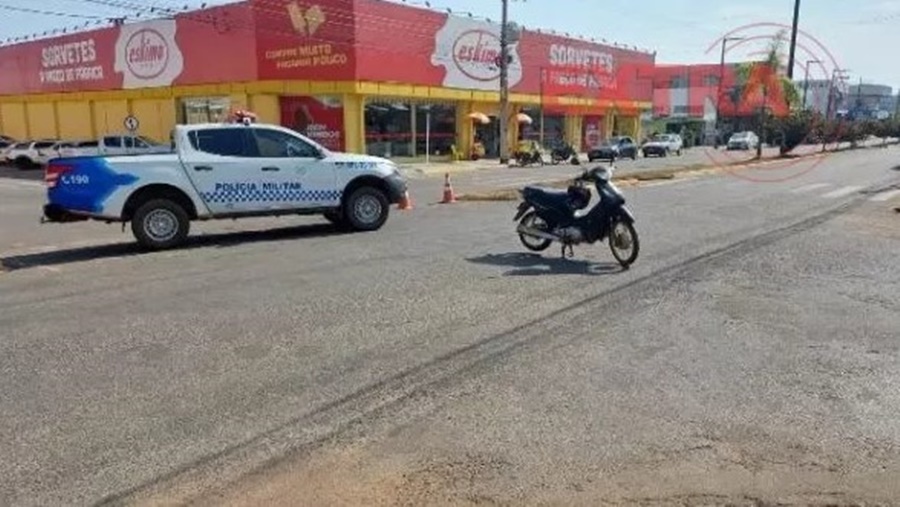 ACIDENTE: Colisão entre caminhonete e motocicleta deixa mulher ferida em Vilhena