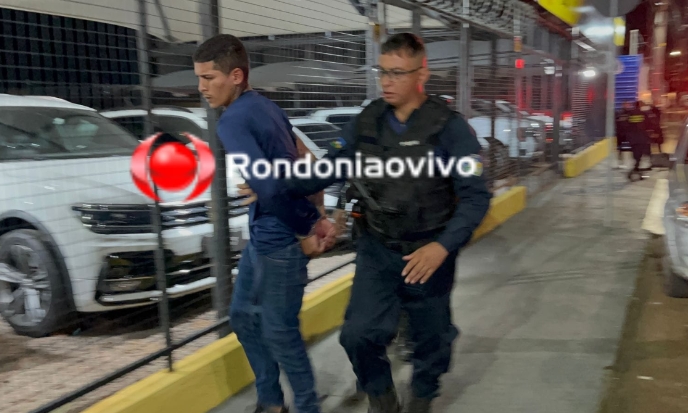 NO CENTRO: Ladrão disfarçado de motoboy é preso ao voltar para pegar veículo furtado 