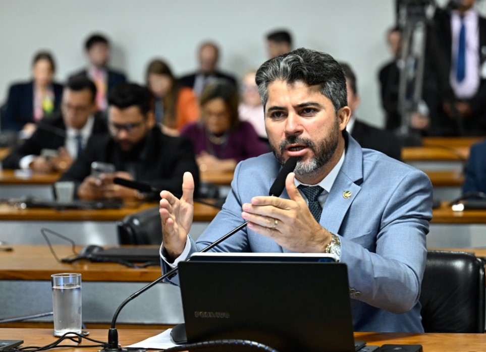 MARCOS ROGÉRIO: Parecer do senador propõe avanços para o setor aquícola