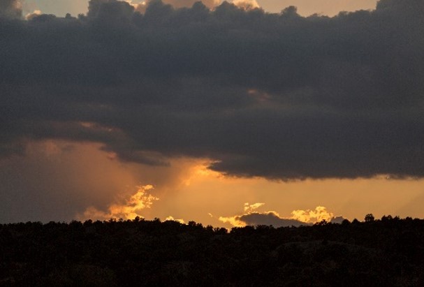 VENENO NAS NUVENS: Estudo revela agrotóxicos no ar e levanta alerta sobre o Brasil