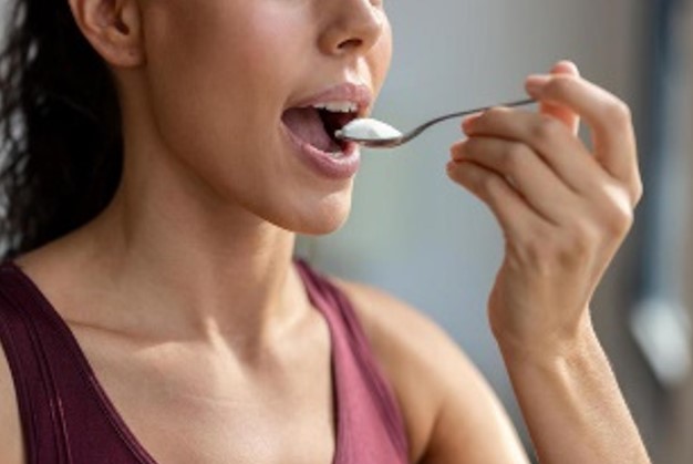 VERSÃO MAIS RECOMENDADA: Qual é o iogurte mais proteico para incluir na alimentação?