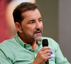 SAÚDE: Hildon assume compromisso de entregar novo João Paulo II em dois anos e meio