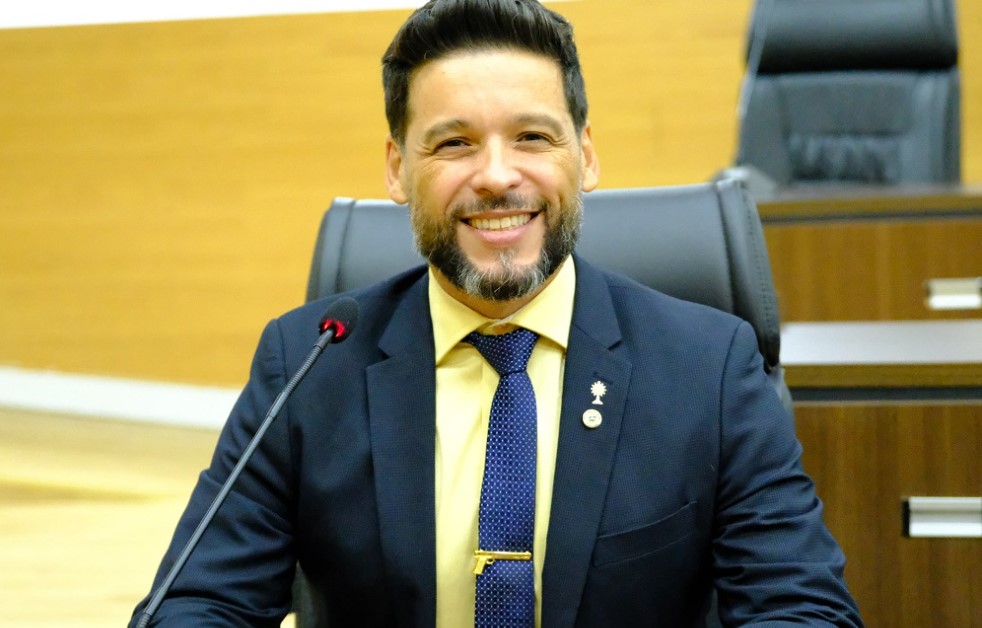 RODRIGO CAMARGO: Emenda parlamentar viabiliza compra de camas hospitalares elétricas e autoclave