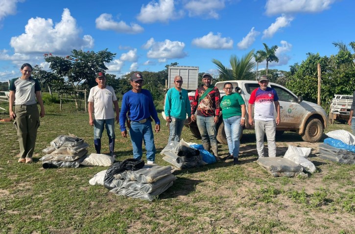 AÇÃO: ICMBio e ASL Brasil entregam 200 kits de seringa para Resex Chico Mendes