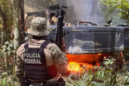 'DOMO AMAZÔNICO': PF e Ibama combatem garimpo ilegal em terra indígena