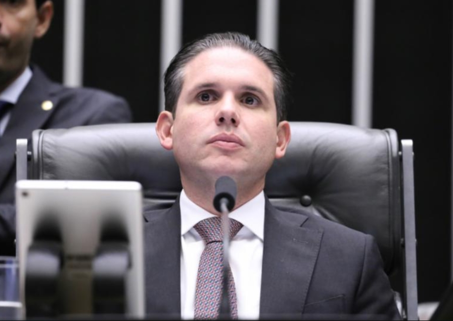 6X1: Fim da escala terá jornada de 40 horas e transição de um ano, diz Hugo