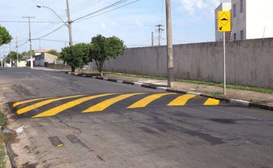 MORTE: Lombadas instaladas em rodovia causam acidentes em Cerejeiras