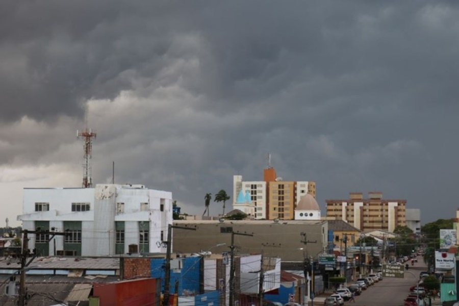 CINZA: Climatempo prevê tempo nublado e chuvas em Rondônia no domingo (27)