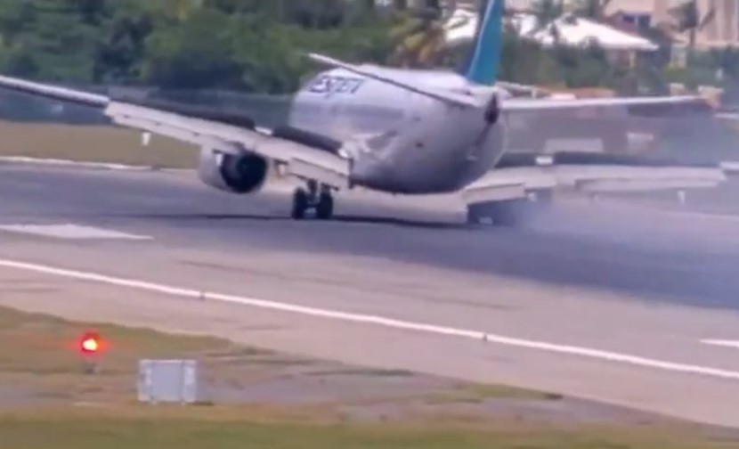 VÍDEO: Avião bate motor no solo em local perto de praia